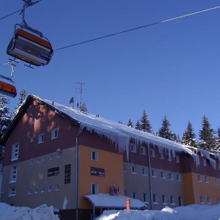 Hotel Pod Vlekem Loucna pod Klinovcem Exterior photo